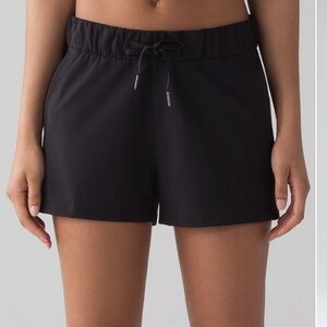 Lululemon on the fly short